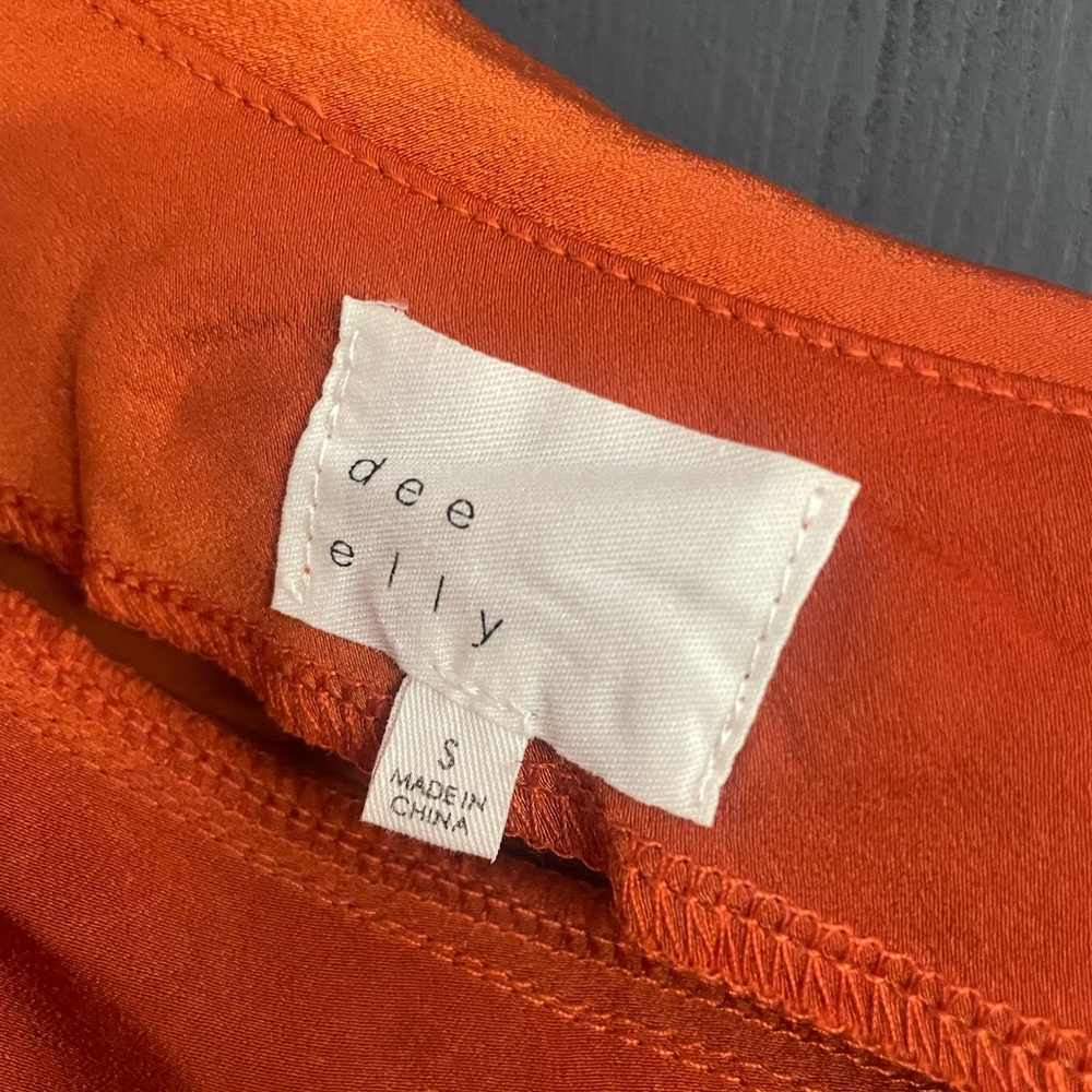 One-Shoulder Long-Sleeve Blouse in Rust Orange - Picture 4 of 5